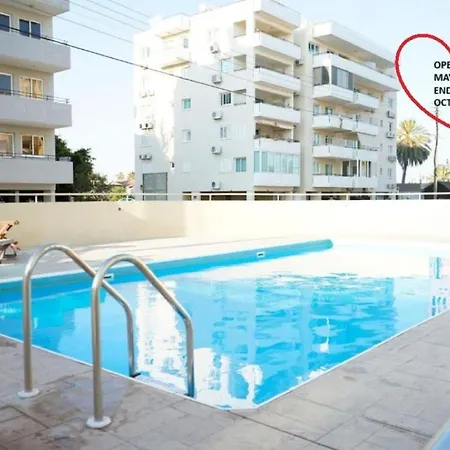 Lazuli Urban Luxury -2 Bedroom With Pool Apartment