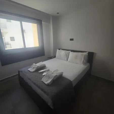 Lazuli Urban Luxury -2 Bedroom With Pool *