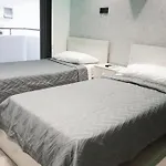 Lazuli Urban Luxury -2 Bedroom With Pool Apartment *