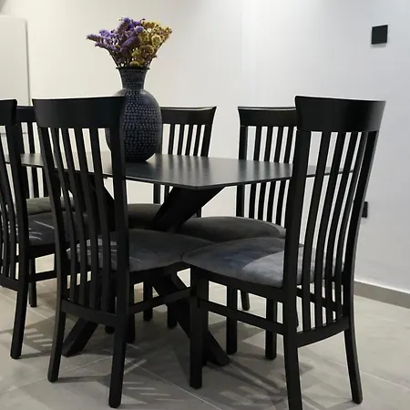 Lazuli Urban Luxury -2 Bedroom With Pool Appartement Larnaca