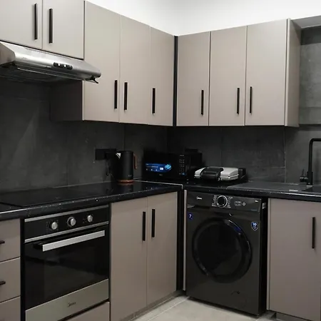 Lazuli Urban Luxury -2 Bedroom With Pool