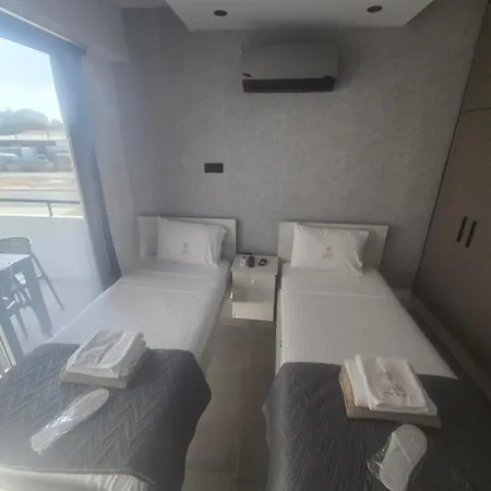 Lazuli Urban Luxury -2 Bedroom With Pool Apartmán